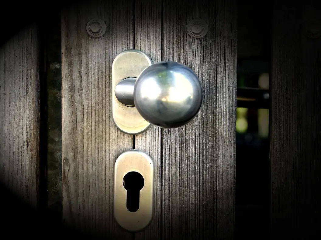 Locks & Hardware