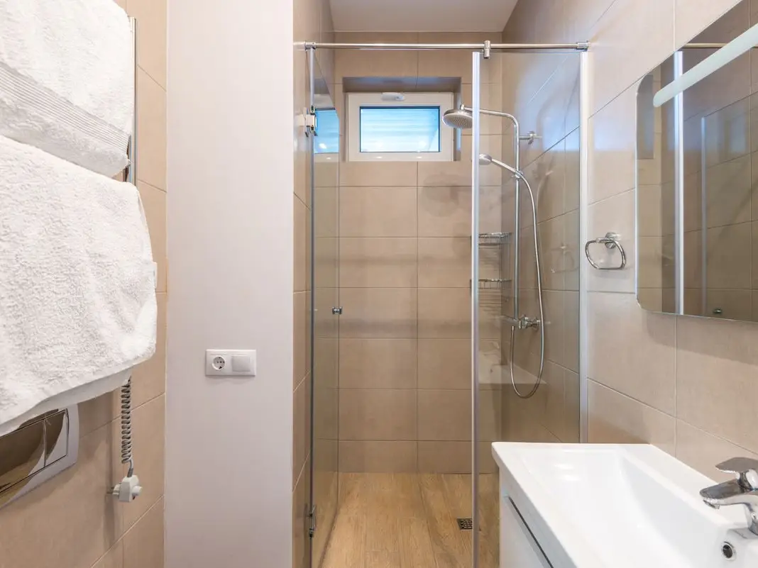 Shower & Ceilings